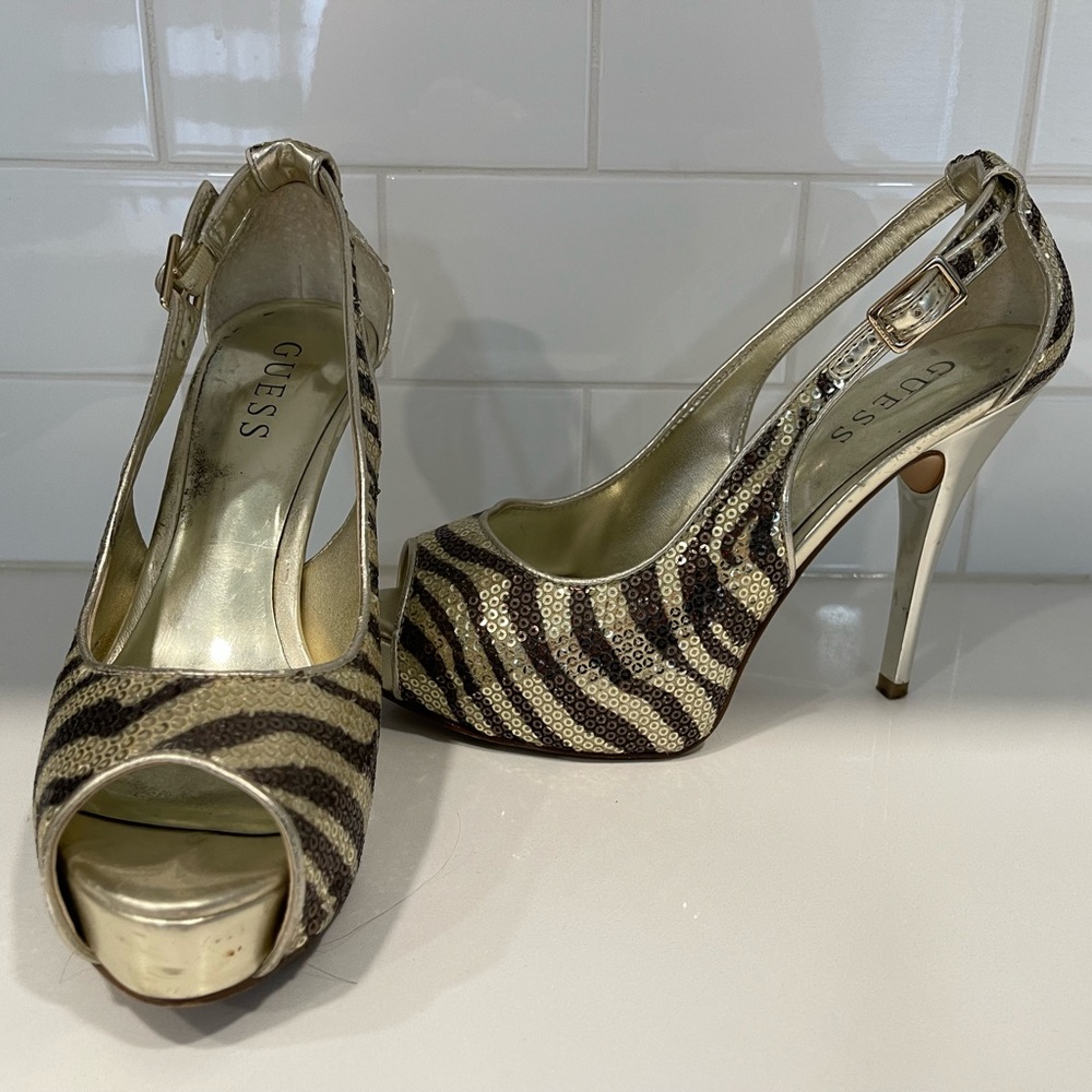 Gold zebra sequin pumps